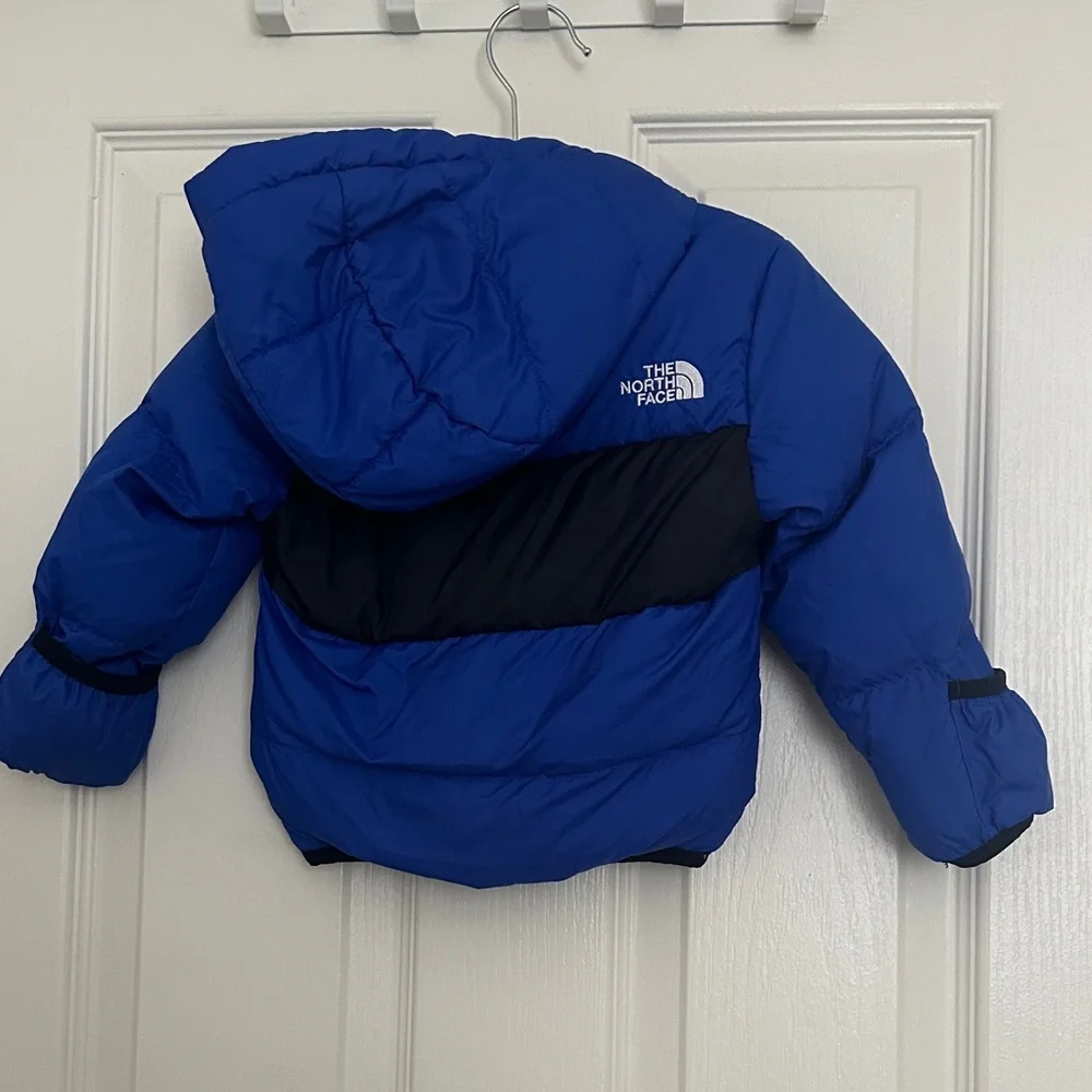The North Face Royal Blue and Black Kids Hooded Puffer Jacket